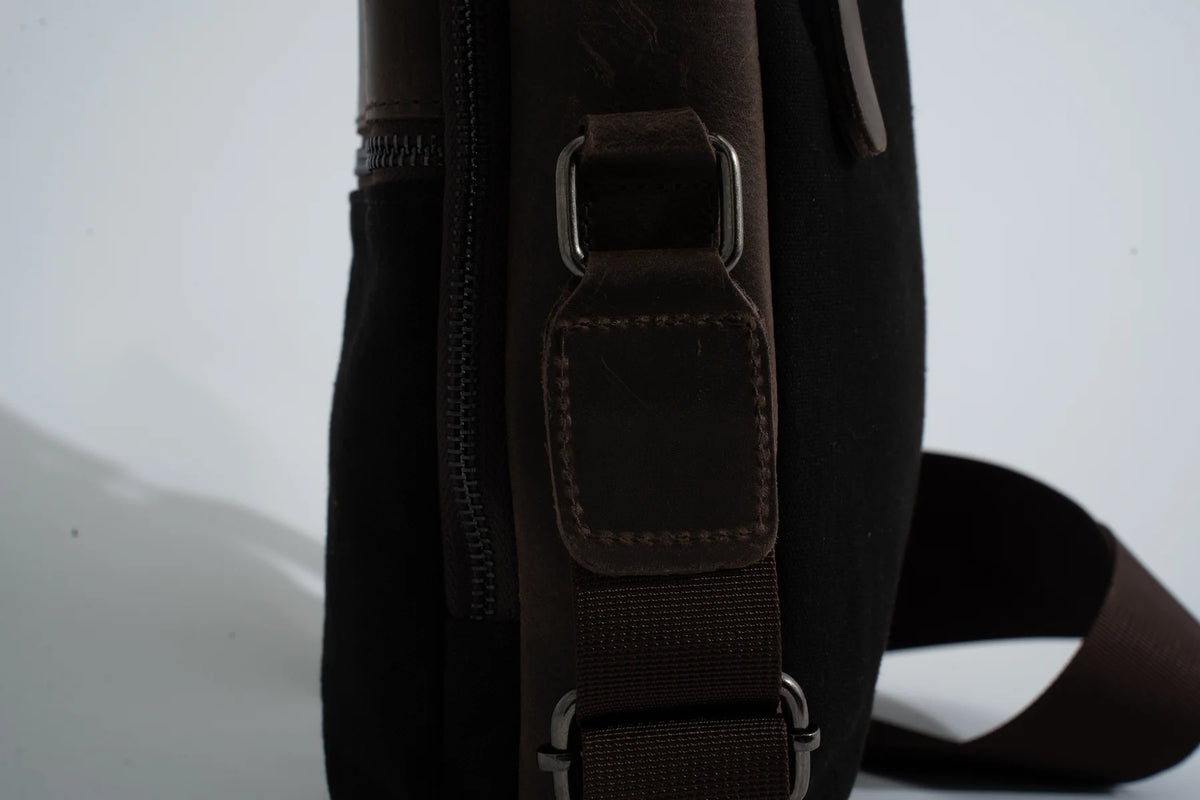 JOOBRAN MULTI-POCKET SHOULDER BAG - BLACK