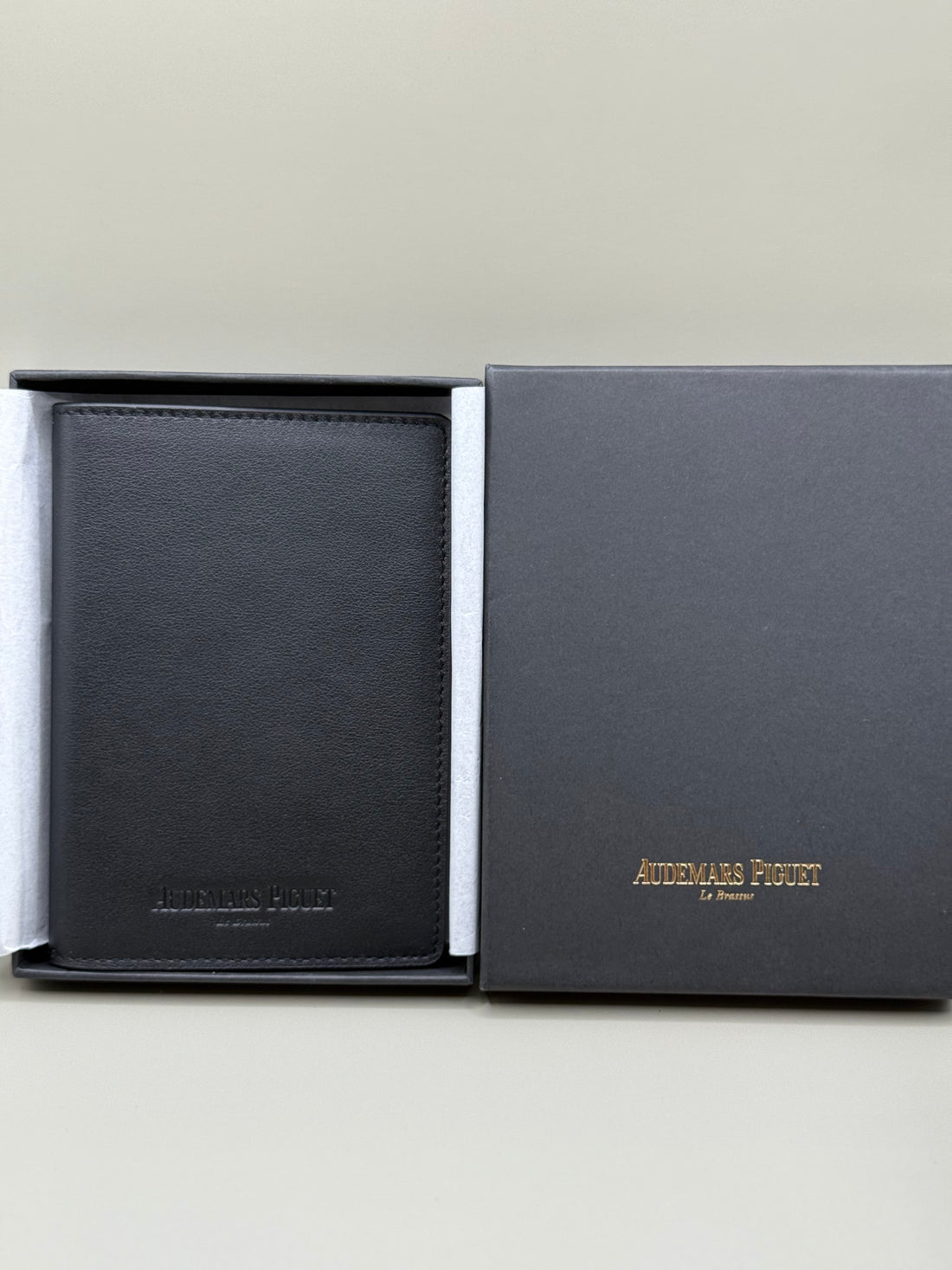 AP passport holder