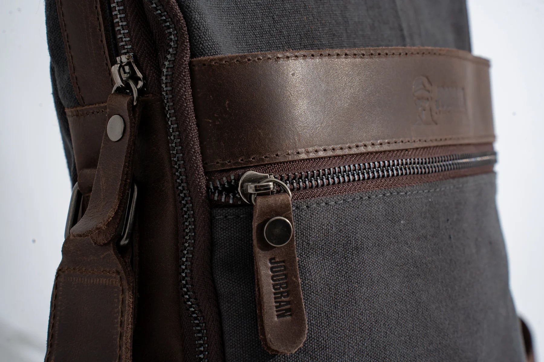 JOOBRAN MULTI-POCKET SHOULDER BAG - DARK GRAY