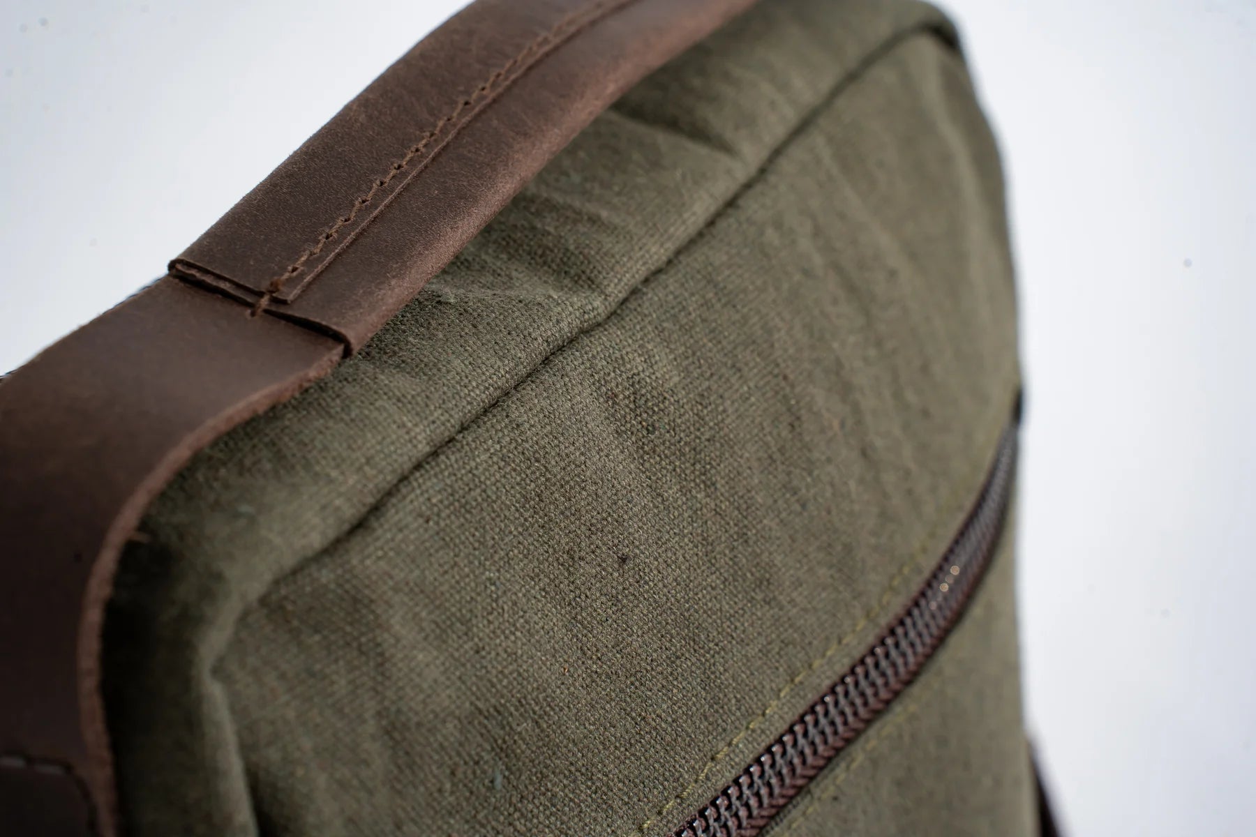JOOBRAN MULTI-POCKET SHOULDER BAG - ARMY