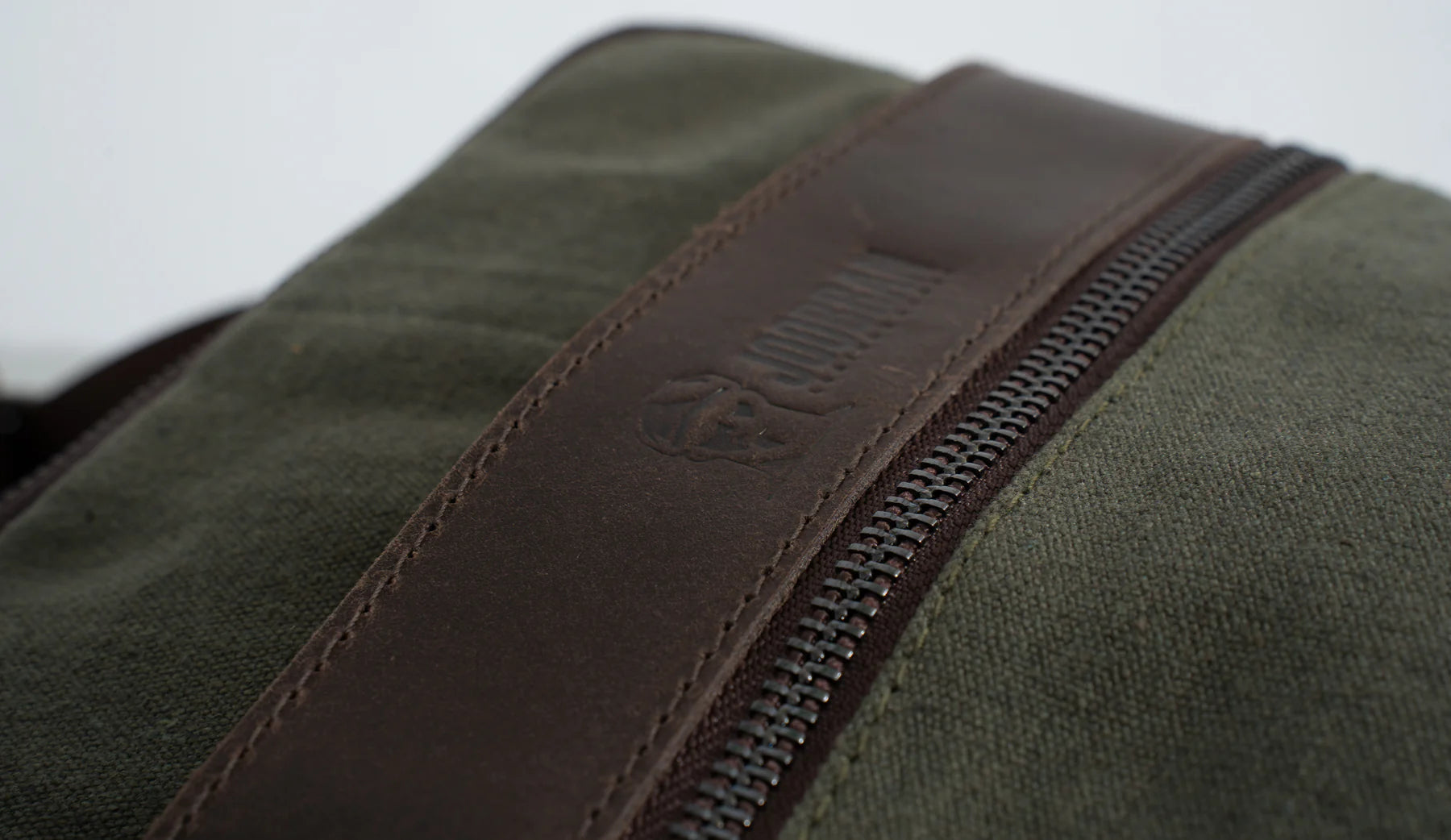 JOOBRAN MULTI-POCKET SHOULDER BAG - ARMY