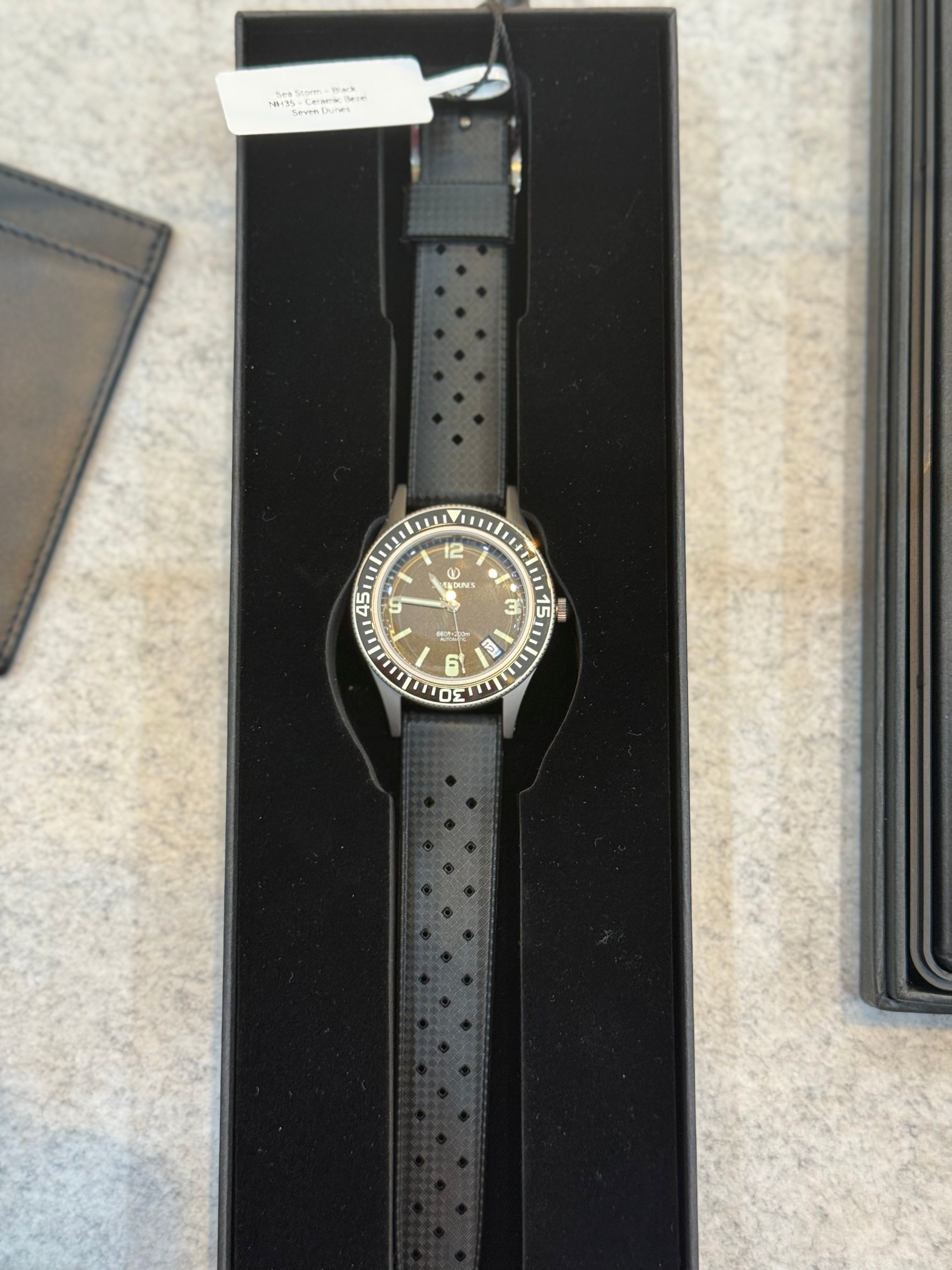 seven dunes /stl auto watch