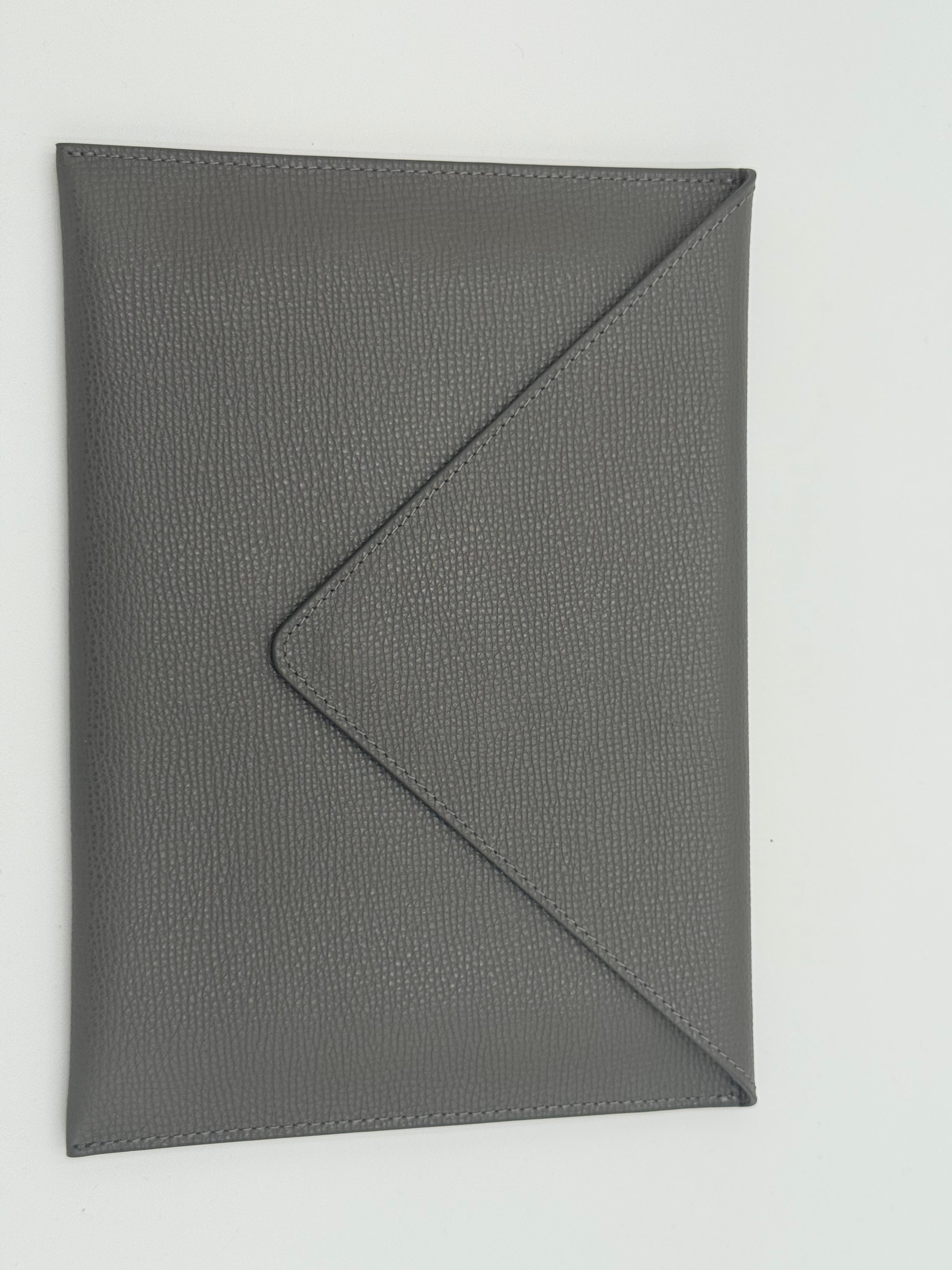 AUDEMARS PIGUET GREY LEATHER POUCH SET