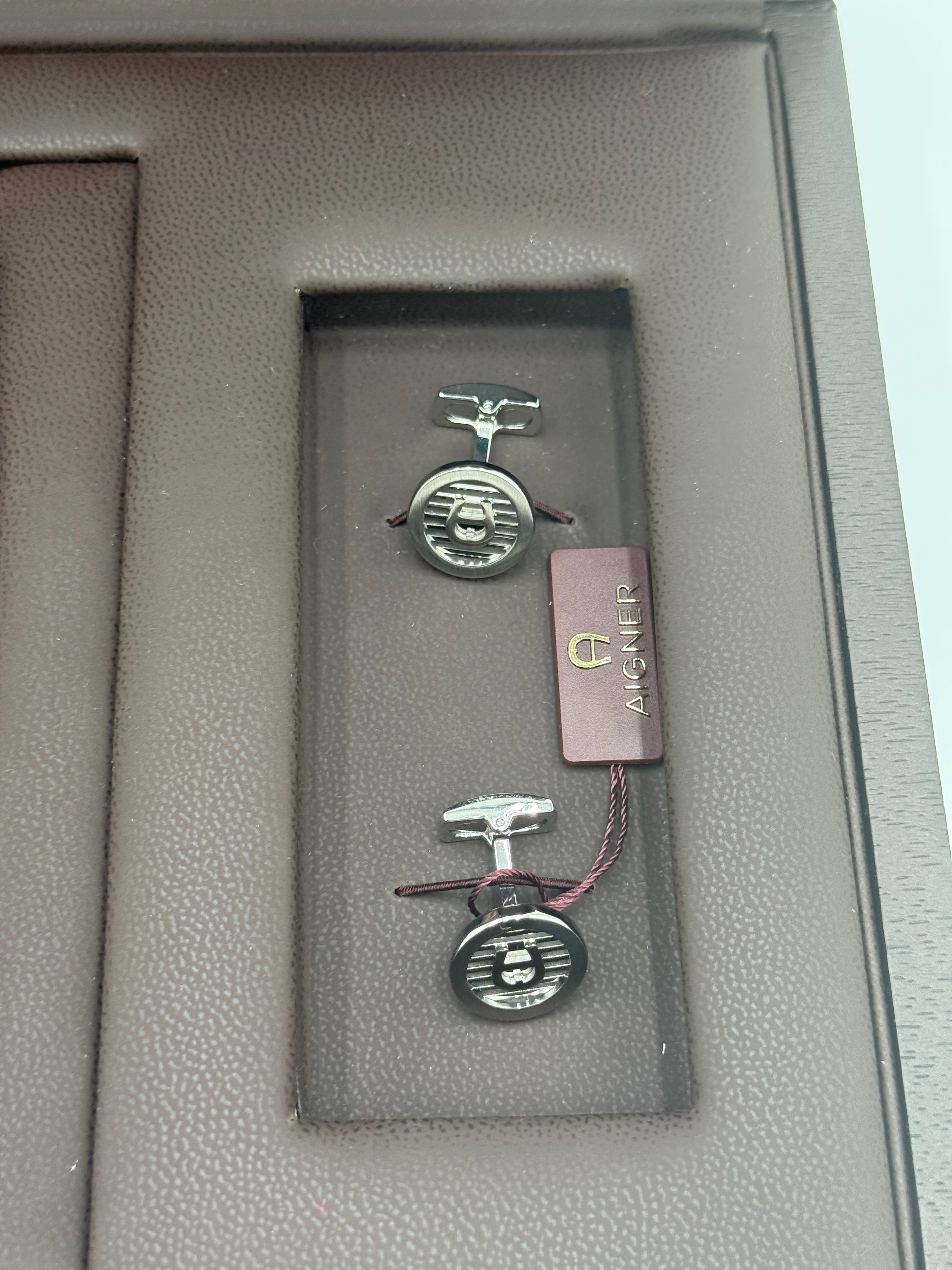 Aigner watch/pen/cufflinks gift set