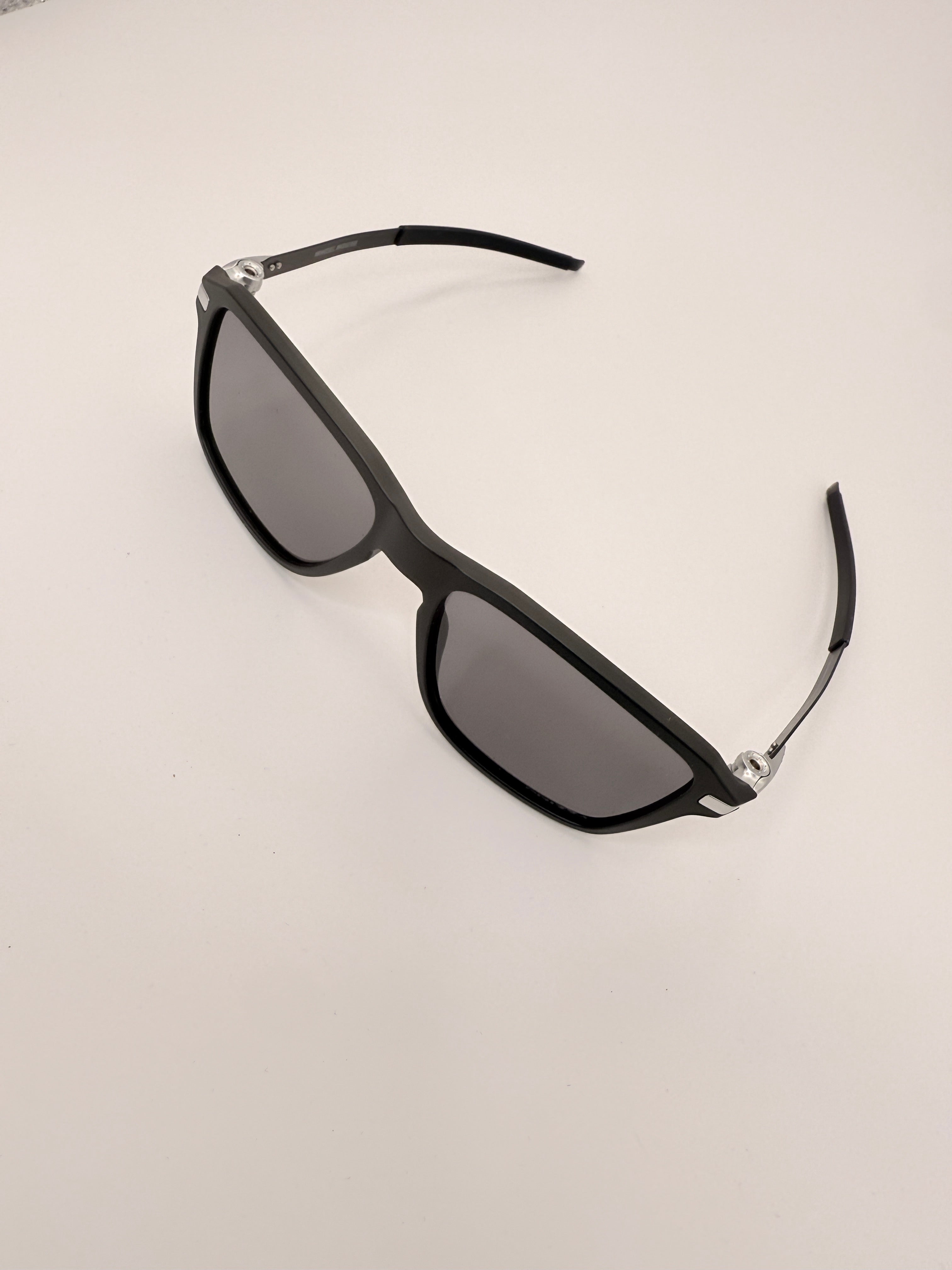OAKLEY 0OO9469 946901 54