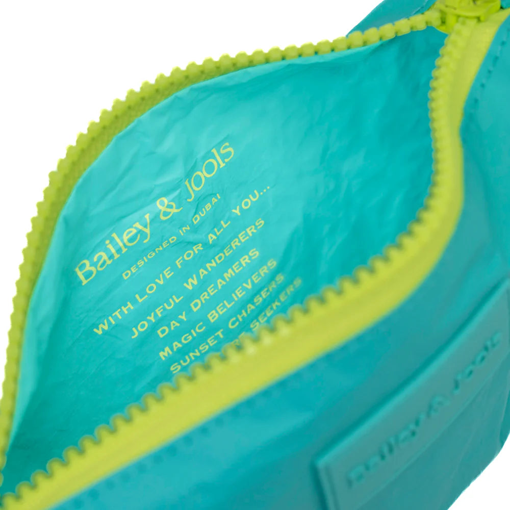 Mid Pouch - Essential Aqua