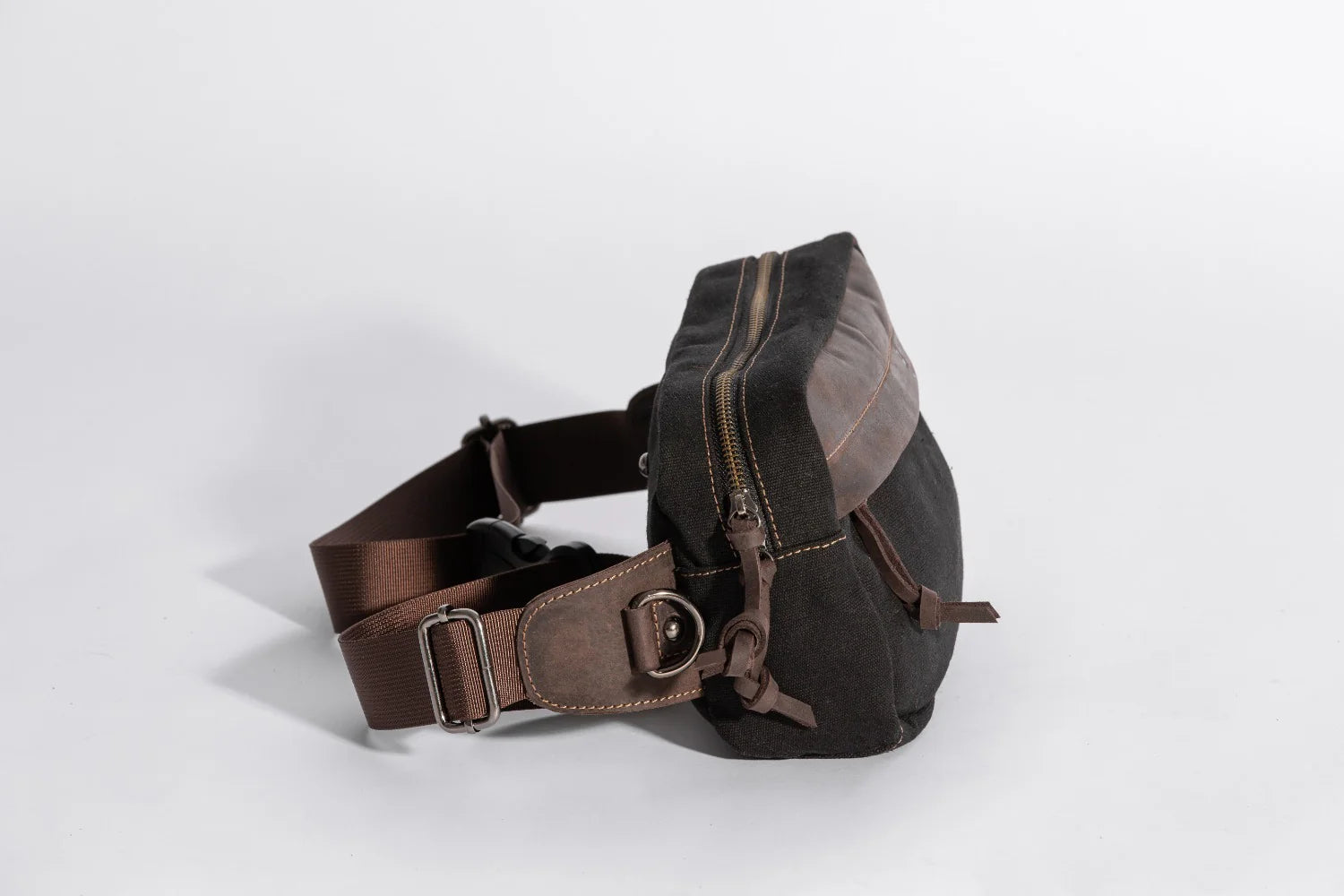 JOOBRAN CHESTER FANNY BAG - BLACK