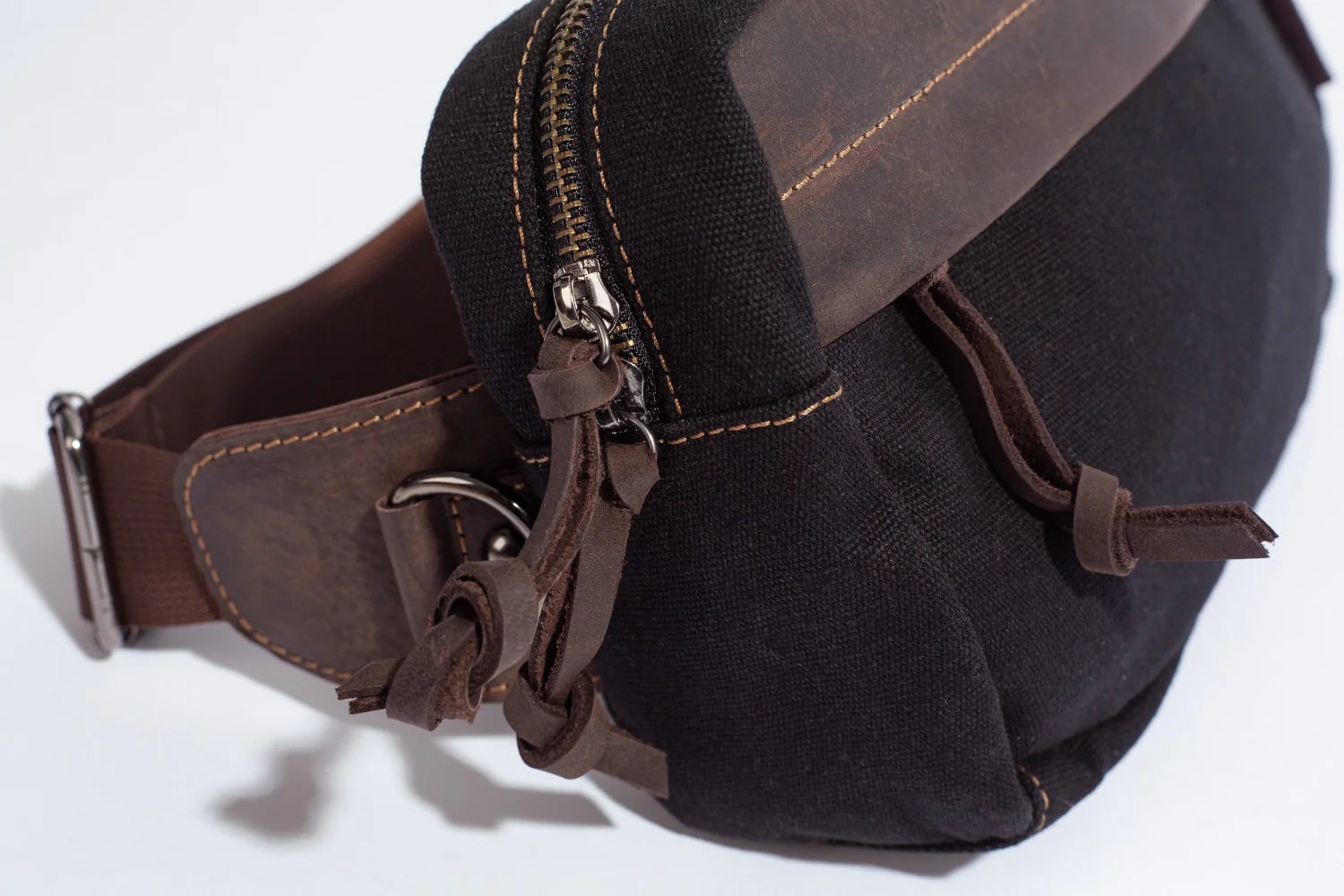 JOOBRAN CHESTER FANNY BAG - BLACK