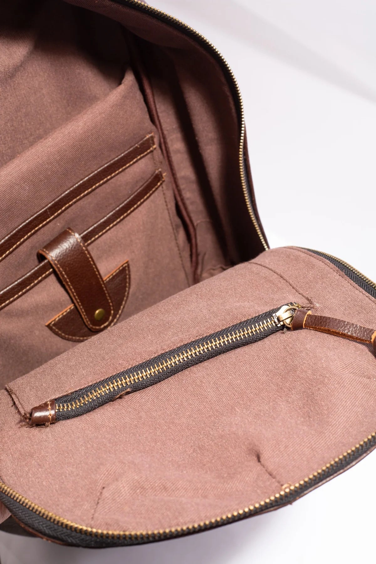 JOOBRAN OXFORD BACKPACK - BROWN