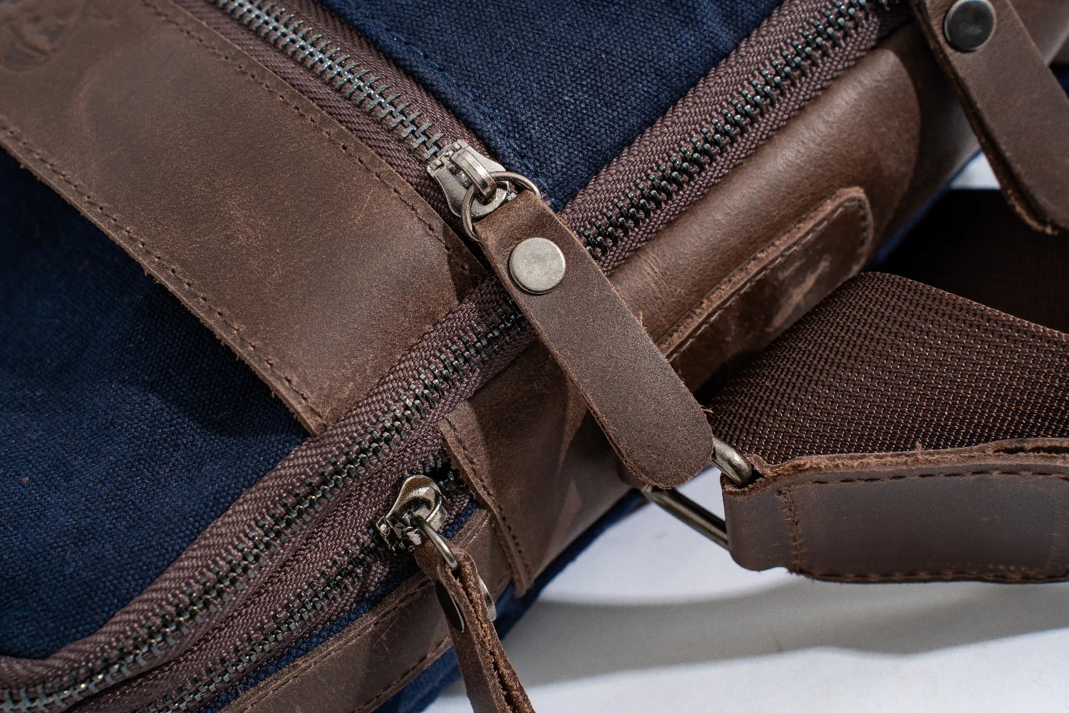JOOBRAN MULTI-POCKET SHOULDER BAG - NAVY BLUE