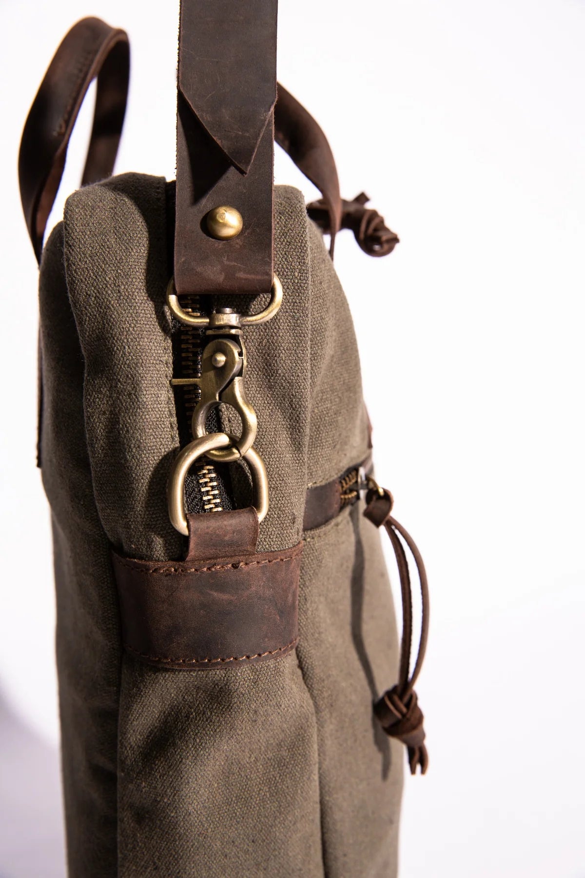 JOOBRAN OLA MESSENGER BAG - ARMY
