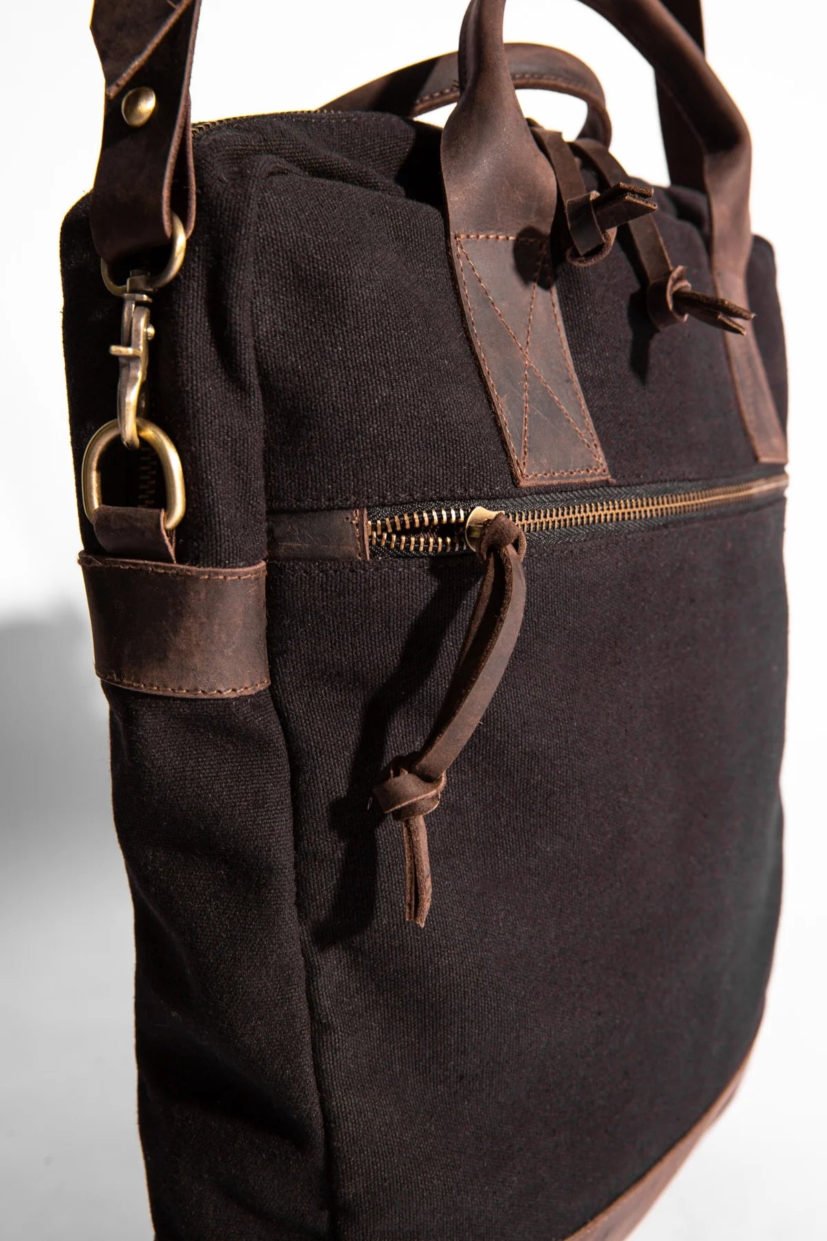 JOOBRAN OLA MESSENGER BAG - BLACK