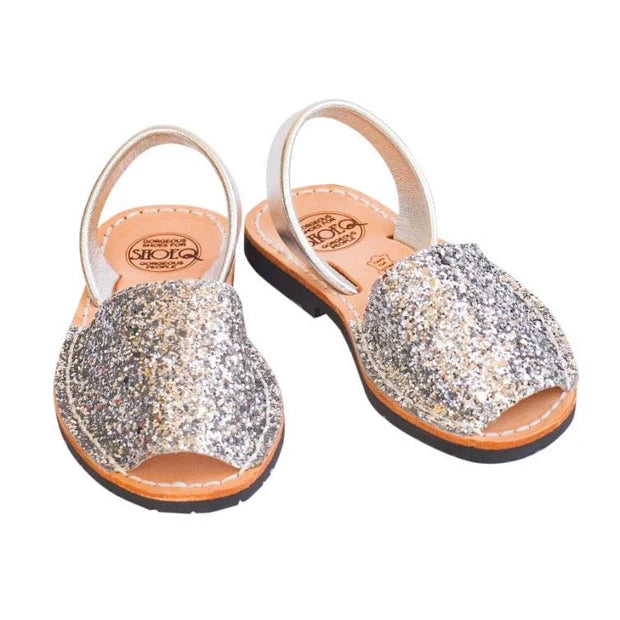 girls classic avarca in silver glitter