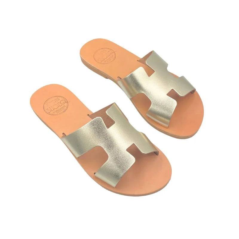 hania slides chamagne